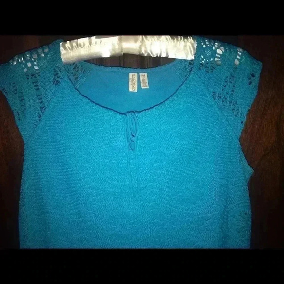 MADISON PETITE MEDIUM DRESS PREOWNED - Picture 4 of 7